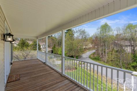 79 Mill Pond Way Hendersonville NC 28791