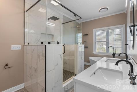 79 Mill Pond Way Hendersonville NC 28791