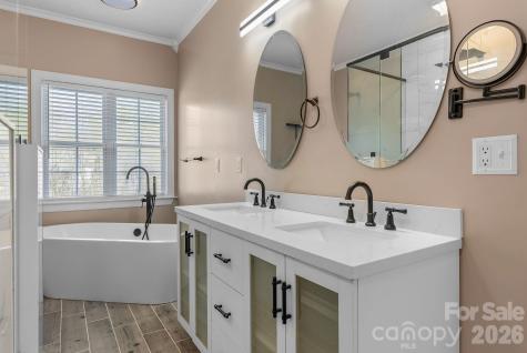79 Mill Pond Way Hendersonville NC 28791