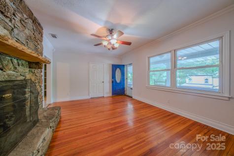 156 State Street Asheville NC 28806