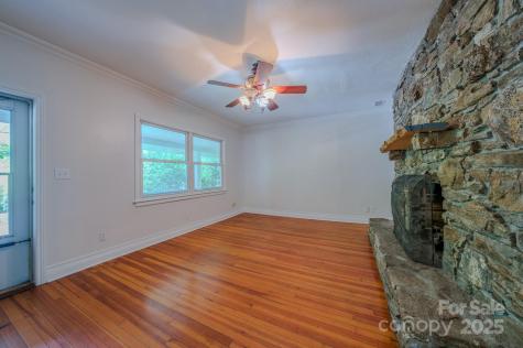 156 State Street Asheville NC 28806