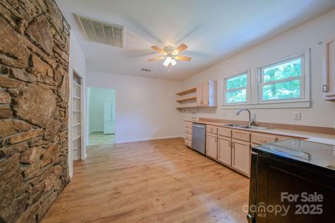 156 State Street Asheville NC 28806