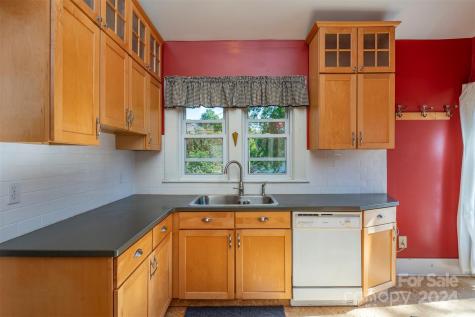 71 Austin Avenue Asheville NC 28801