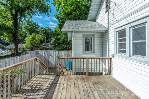 71 Austin Avenue Asheville NC 28801