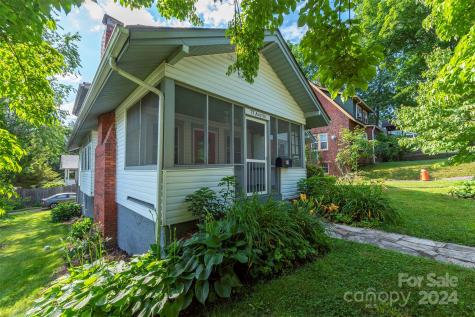71 Austin Avenue Asheville NC 28801