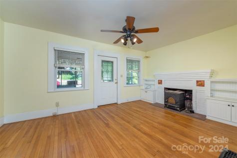 71 Austin Avenue Asheville NC 28801