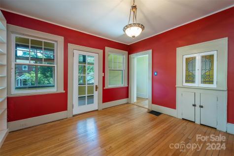 71 Austin Avenue Asheville NC 28801