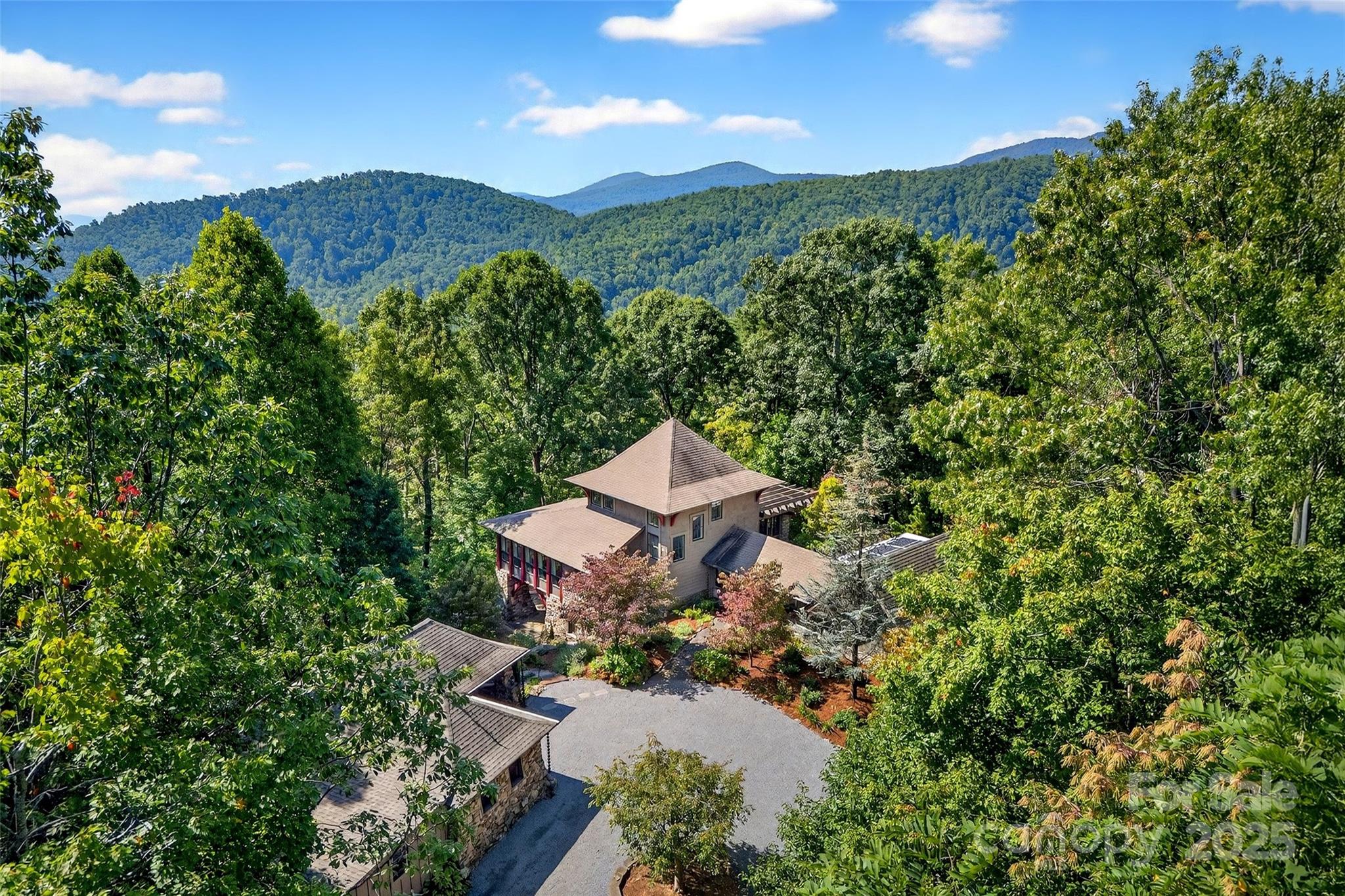 789 Mckenzie Way S Old Fort NC 28762