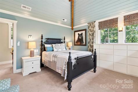789 Mckenzie Way S Old Fort NC 28762