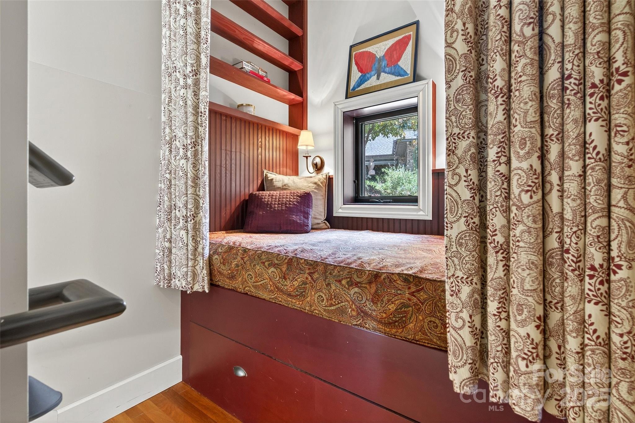 789 Mckenzie Way S Old Fort NC 28762