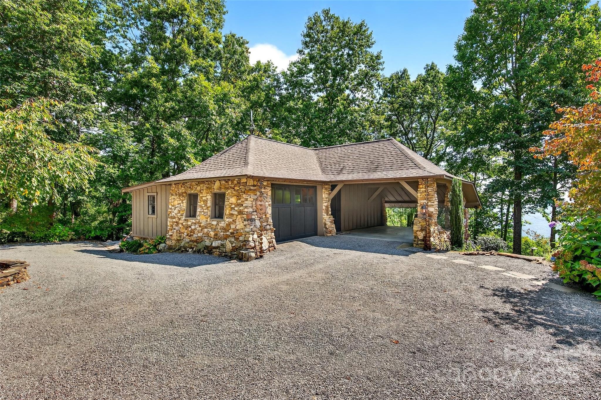 789 Mckenzie Way S Old Fort NC 28762