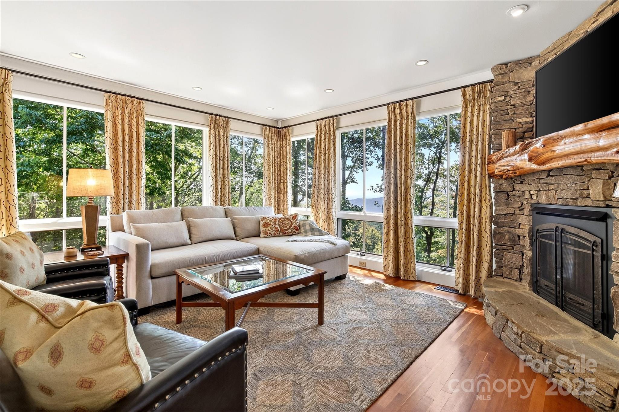 789 Mckenzie Way S Old Fort NC 28762