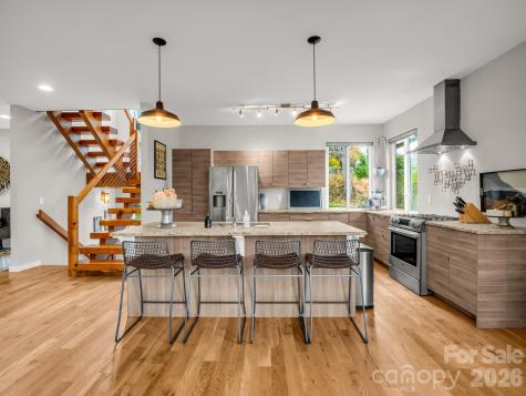 80 Richland Street Asheville NC 28806