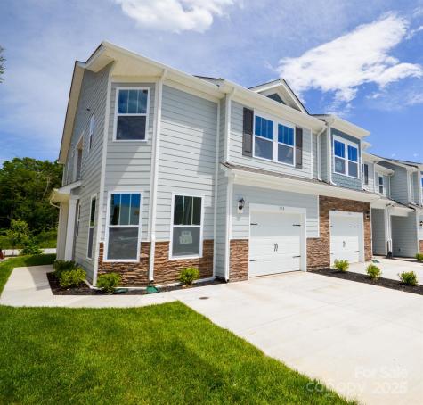 362 Creekview Road Hendersonville NC 28792