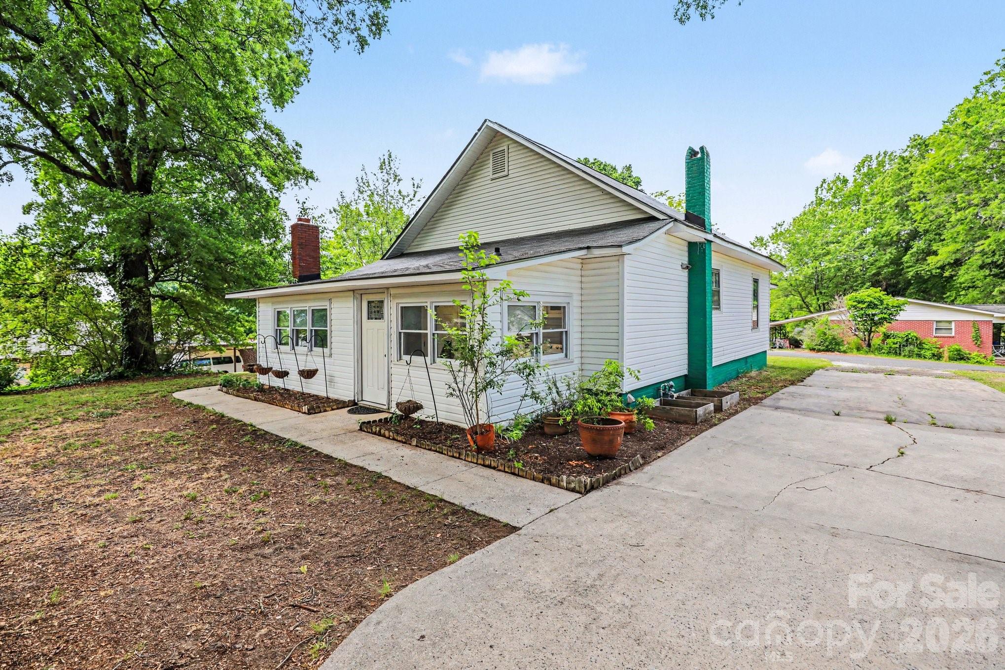 250 Halyburton Street NE Concord NC 28025