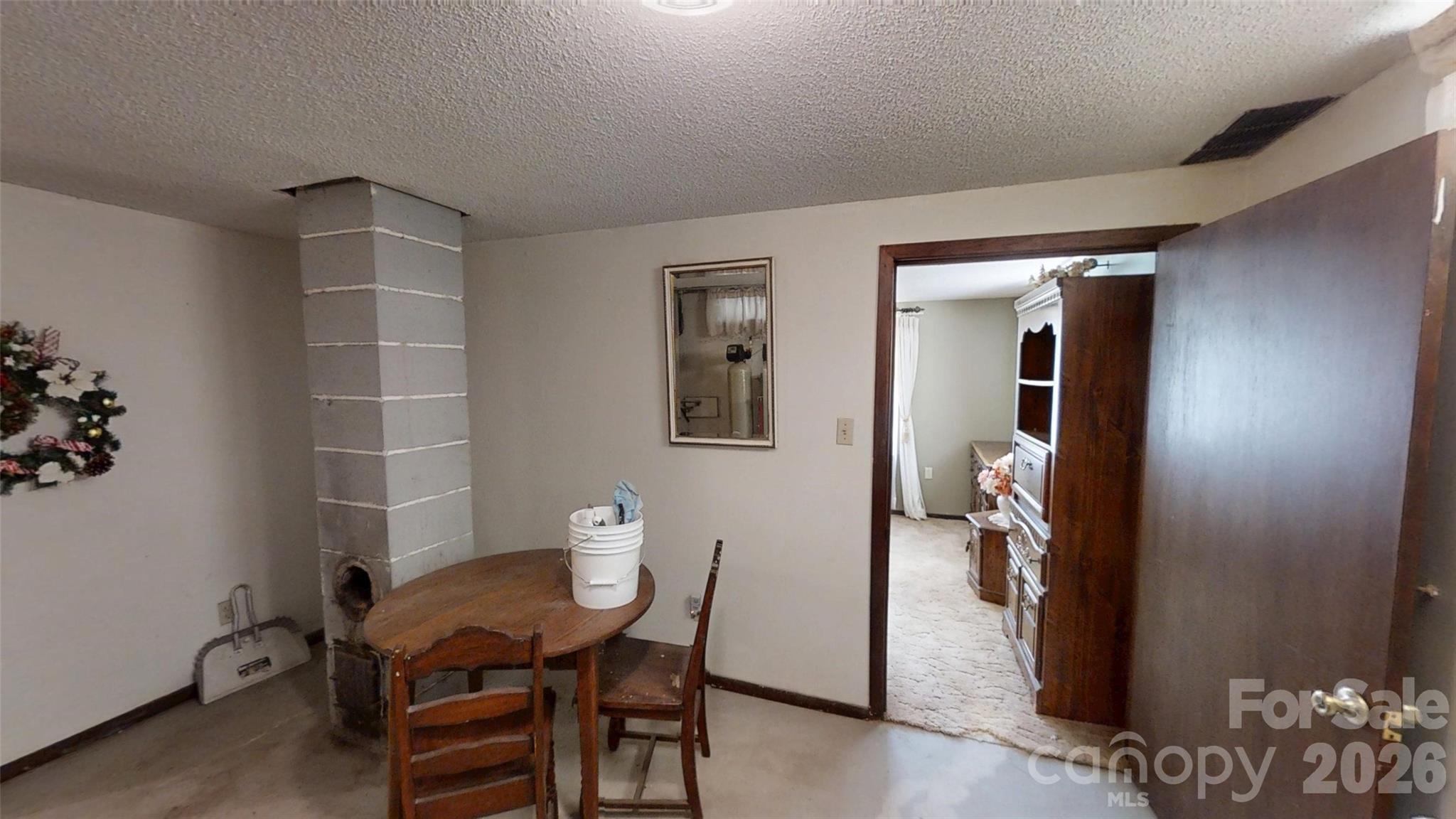 707 Lickskillet Road Burnsville NC 28714