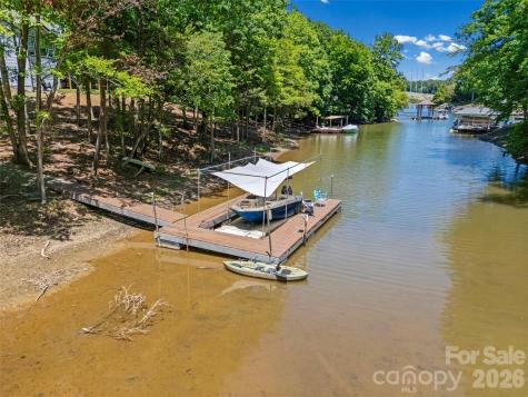 662 Sandbar Point Lake Wylie SC 29710