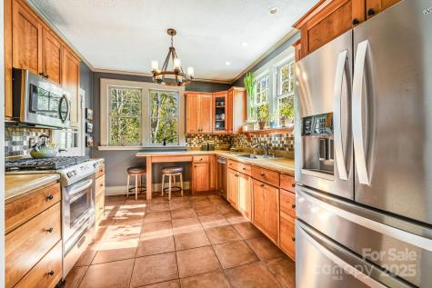 25 Normandy Road Asheville NC 28803