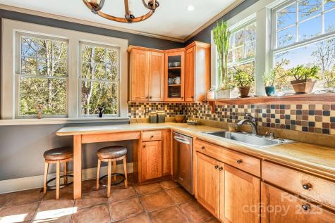 25 Normandy Road Asheville NC 28803