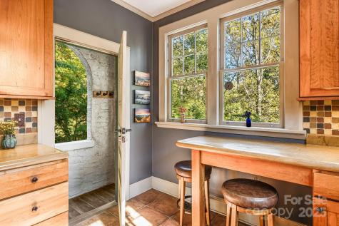 25 Normandy Road Asheville NC 28803