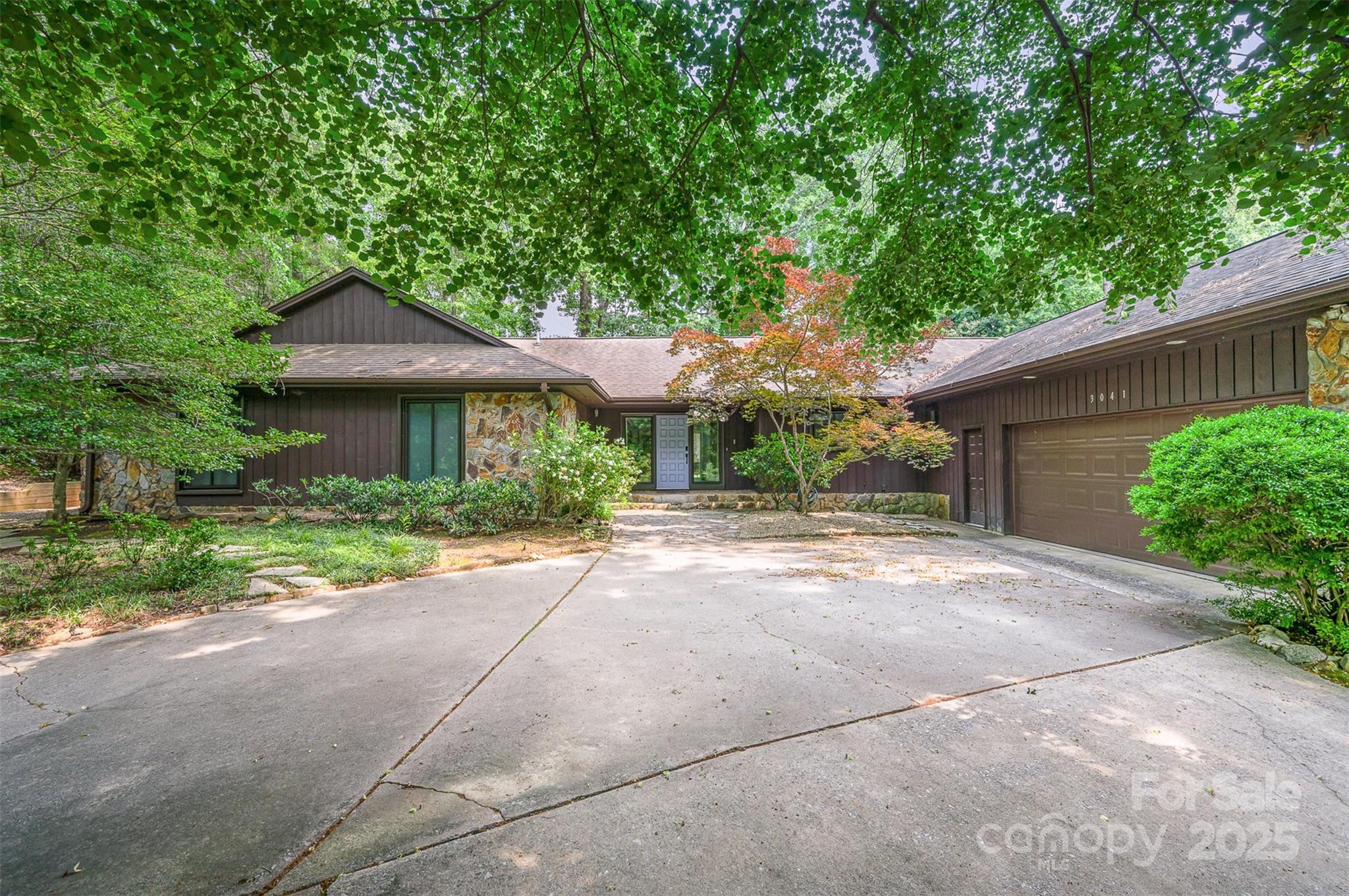 3041 Shallowood Lane Charlotte NC 28277