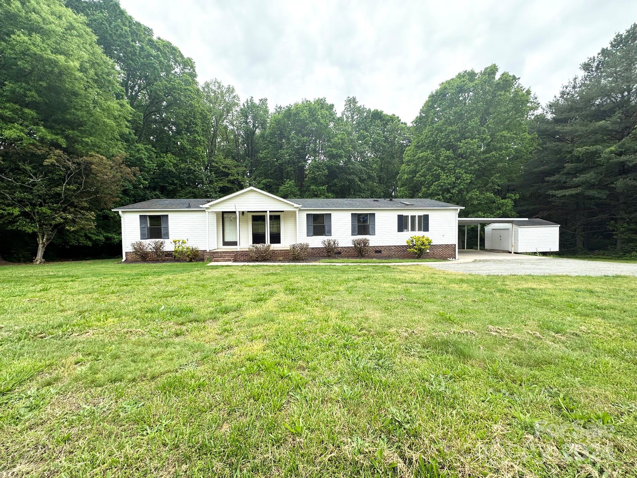 2555 S Nc 16 Highway Newton NC 28658