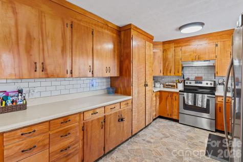 1348 Jenkins Valley Road Alexander NC 28701