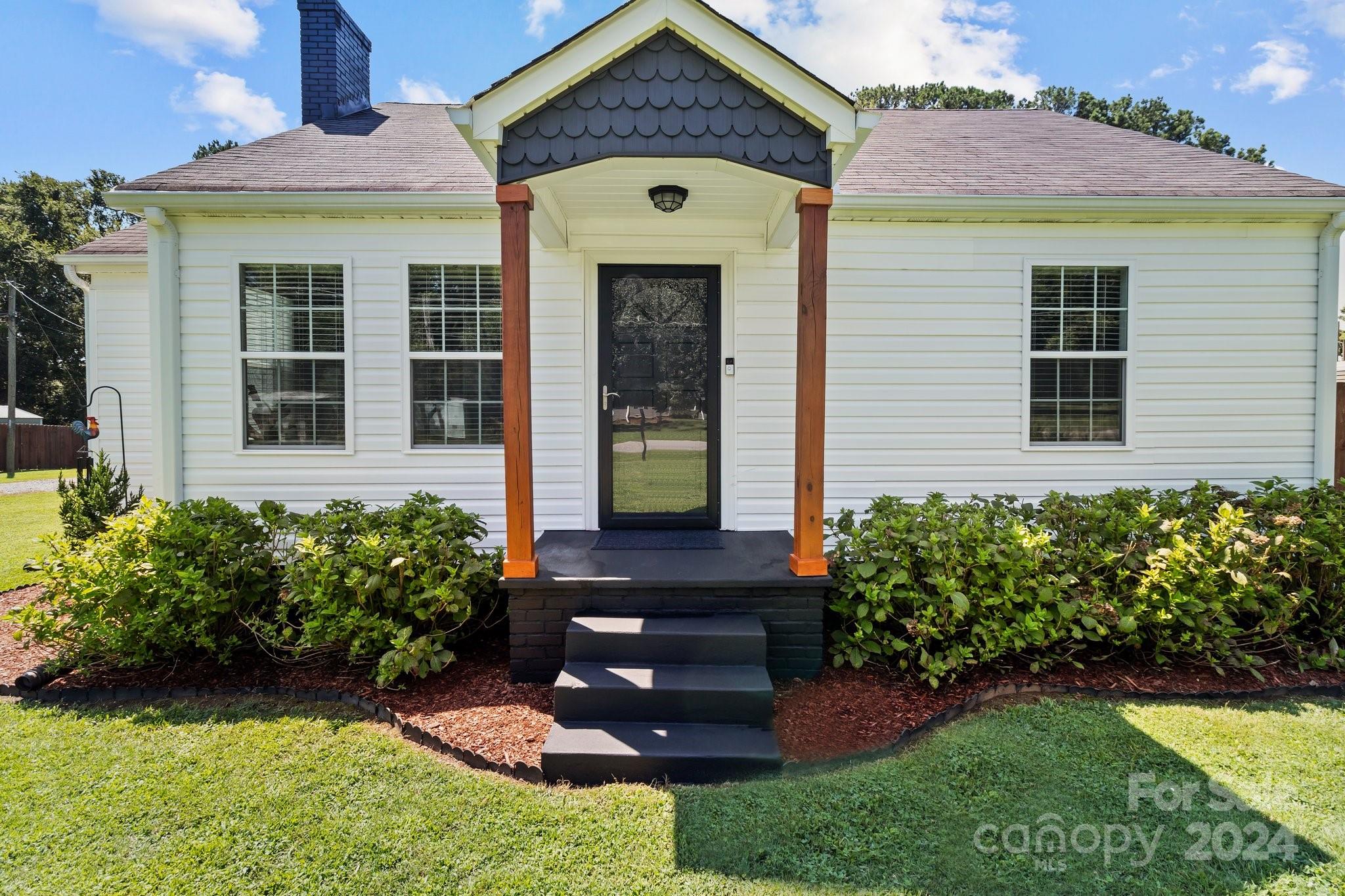 45 Sumner Avenue NW Concord NC 28027