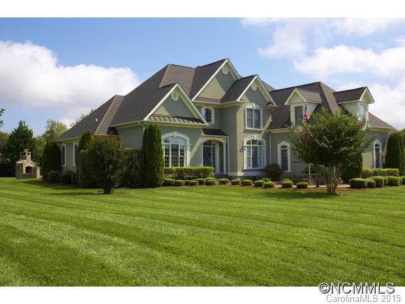 261 Benton Farms Lane Horse Shoe NC 28742
