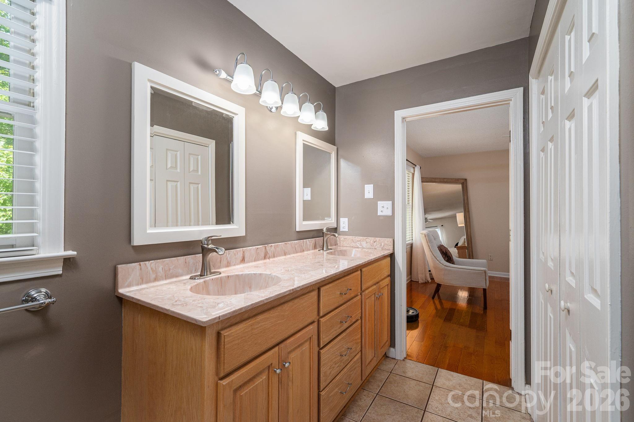 6097 Tuckborough Road Hickory NC 28602