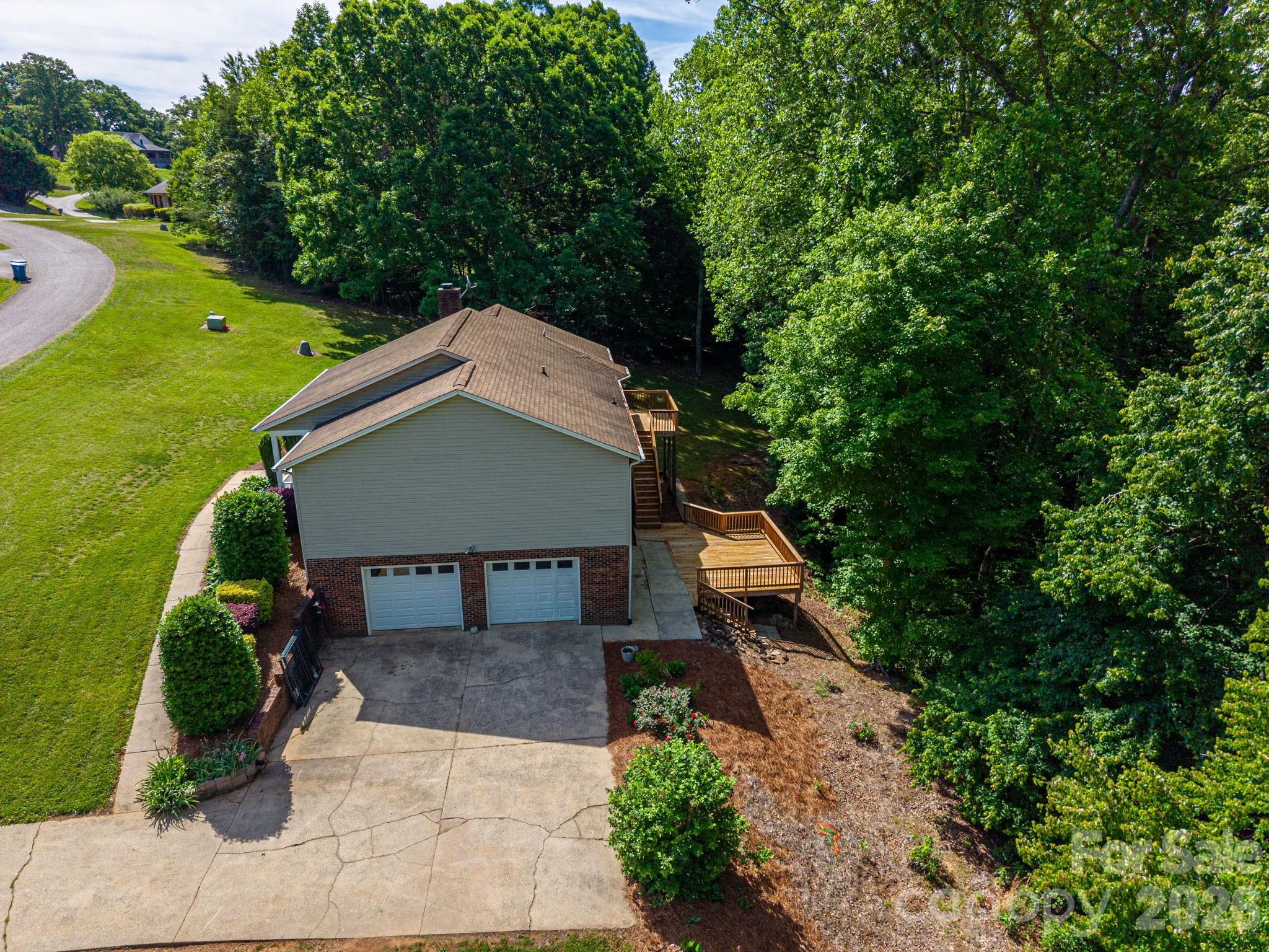 6097 Tuckborough Road Hickory NC 28602