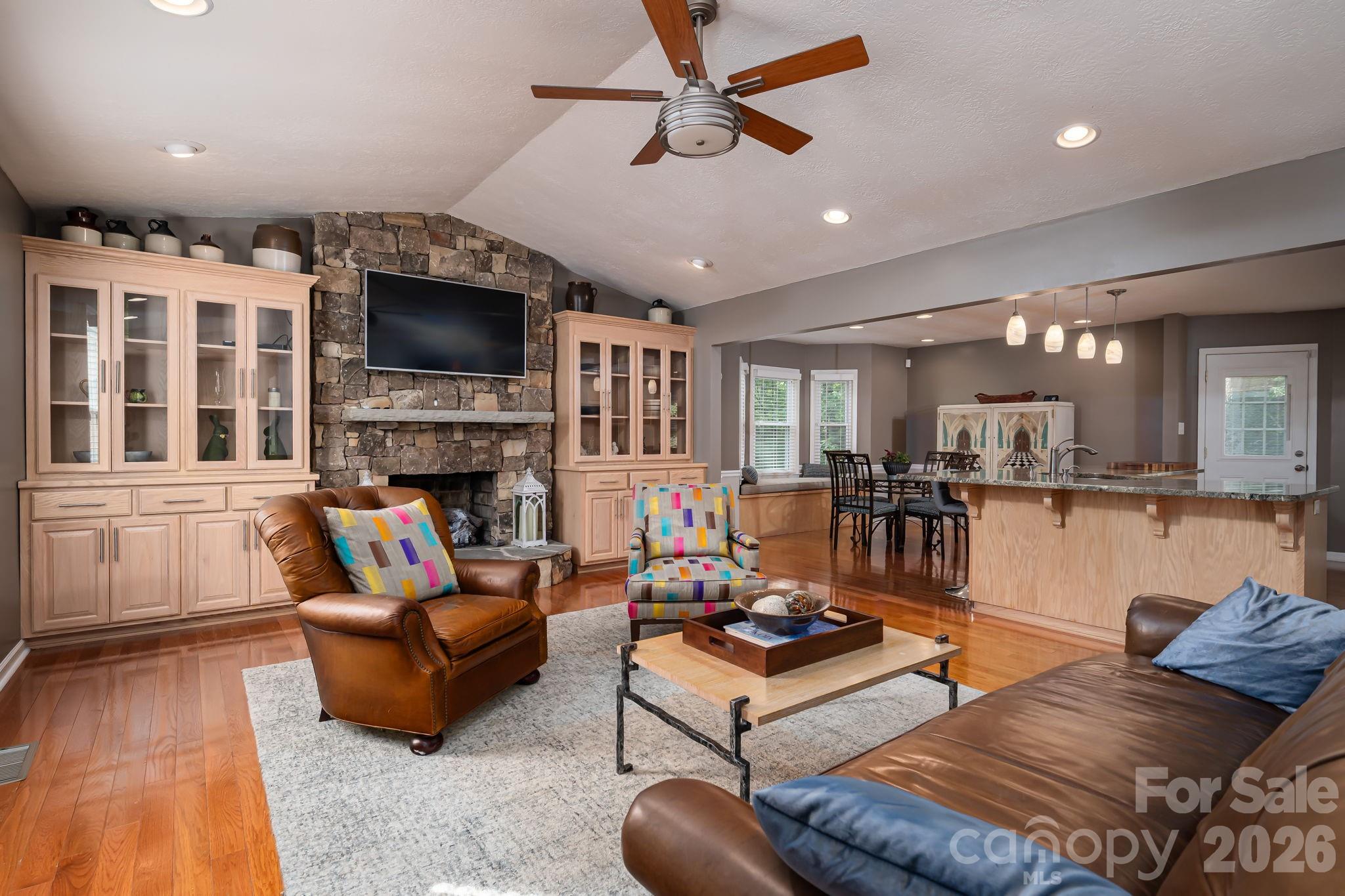 6097 Tuckborough Road Hickory NC 28602