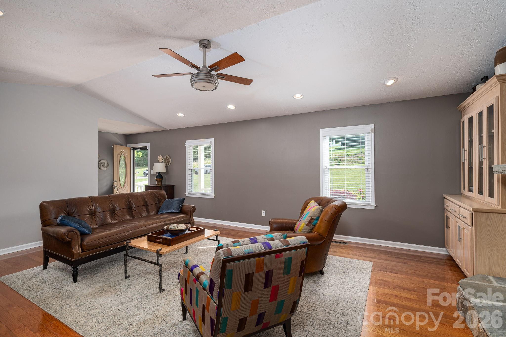 6097 Tuckborough Road Hickory NC 28602