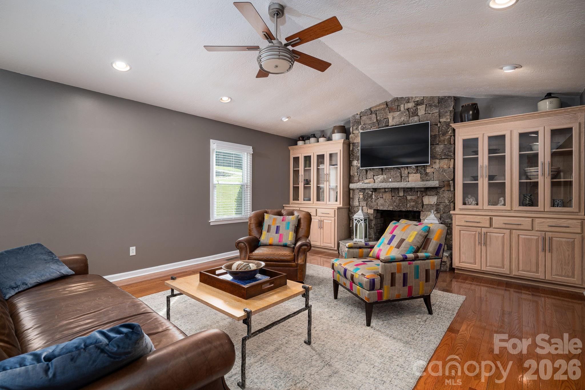 6097 Tuckborough Road Hickory NC 28602