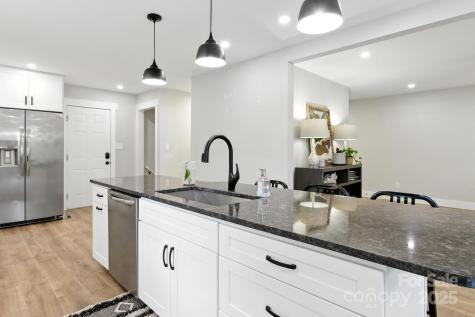 38 Tipton Drive Candler NC 28715