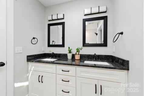 38 Tipton Drive Candler NC 28715