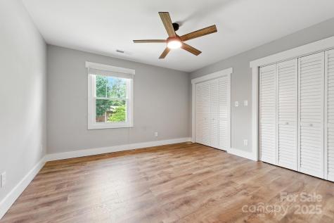 38 Tipton Drive Candler NC 28715