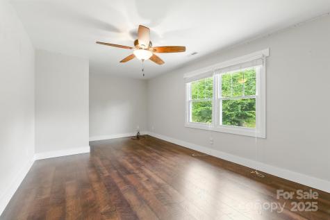 38 Tipton Drive Candler NC 28715