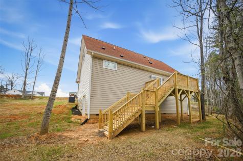 9067 Mccray Farms Drive Hickory NC 28601