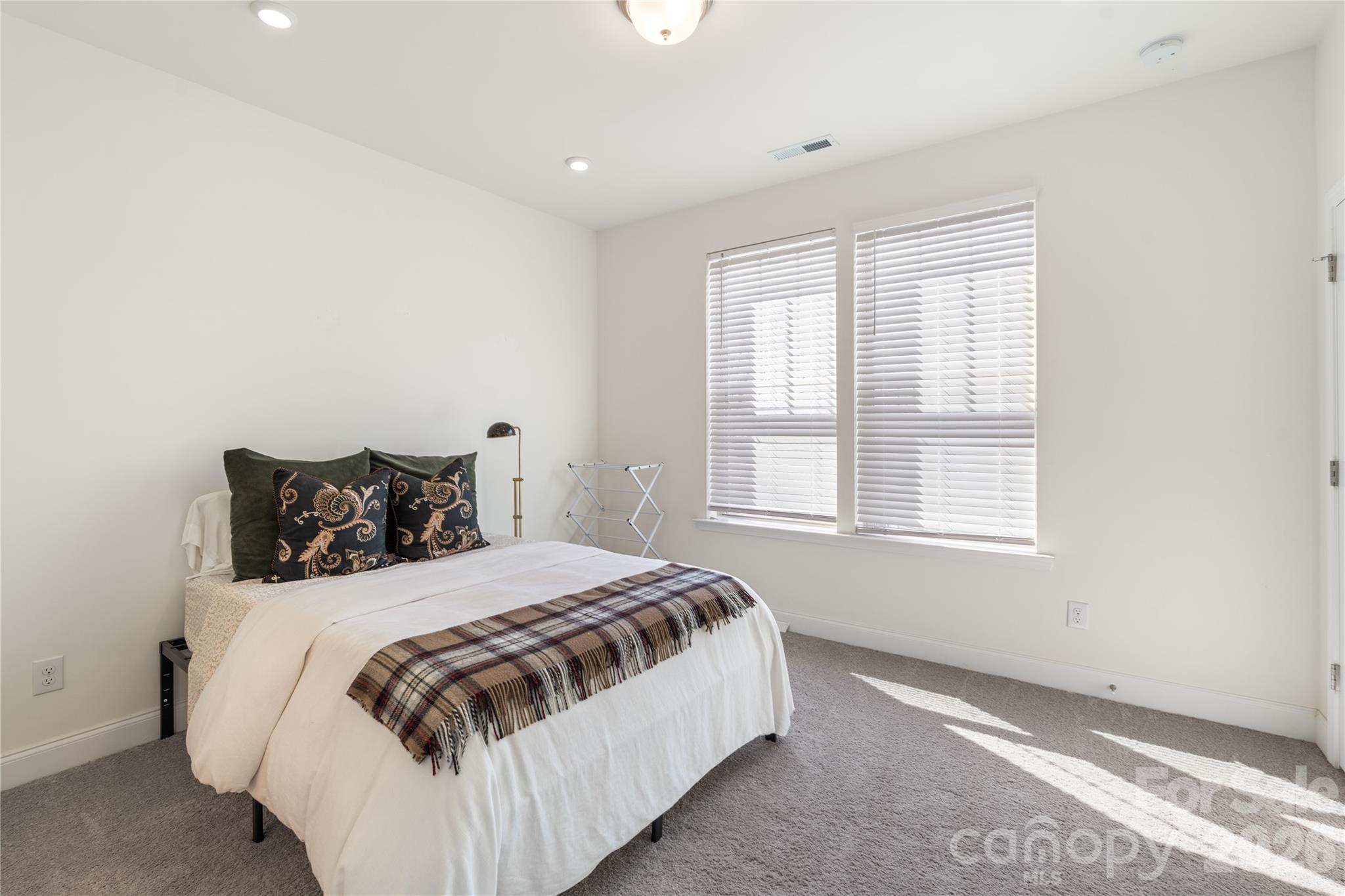 318 Simeon Drive Charlotte NC 28208