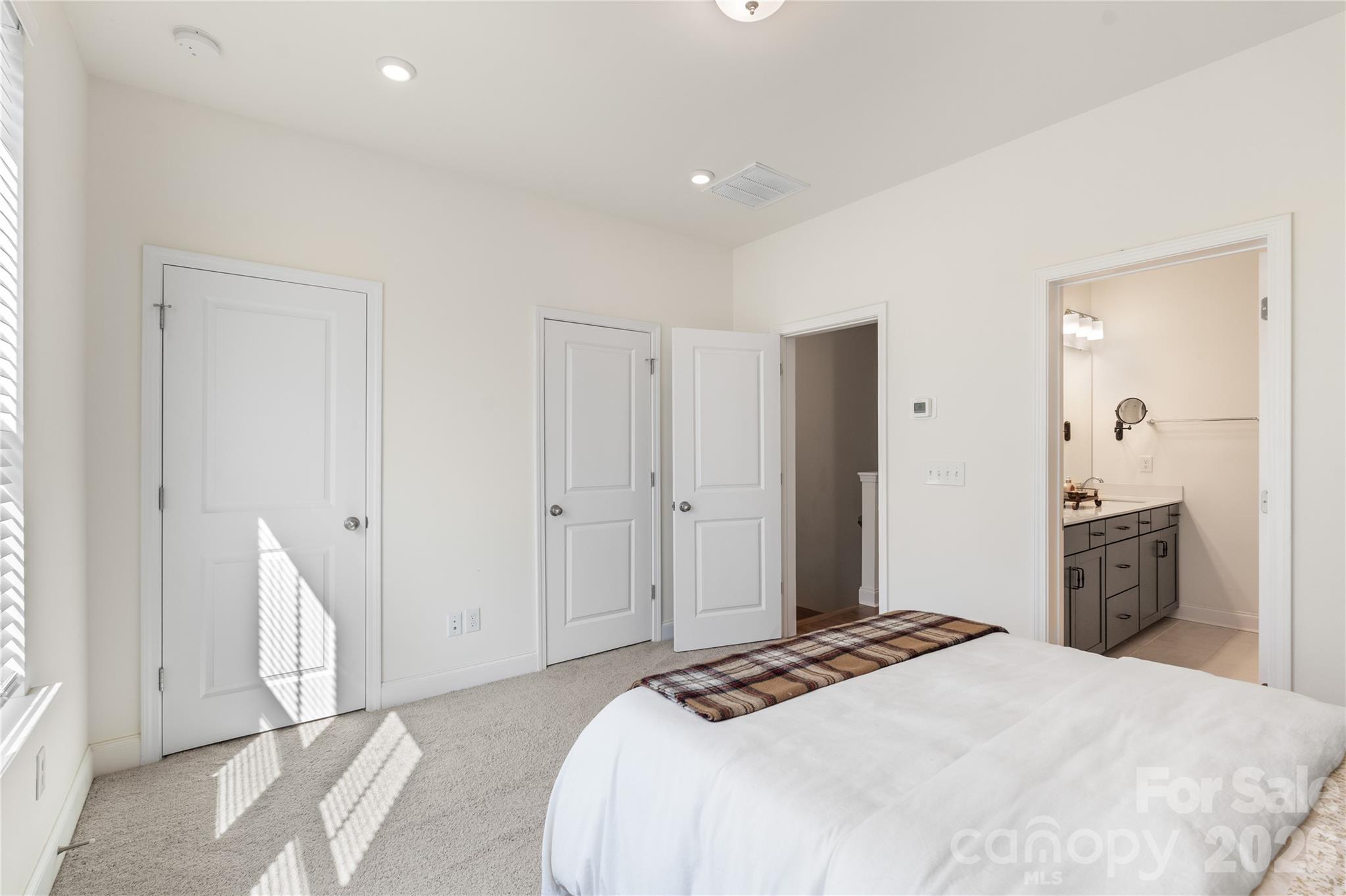 318 Simeon Drive Charlotte NC 28208
