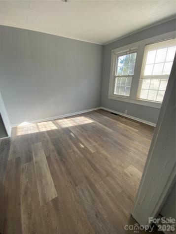 1521 W Davidson Avenue Gastonia NC 28052