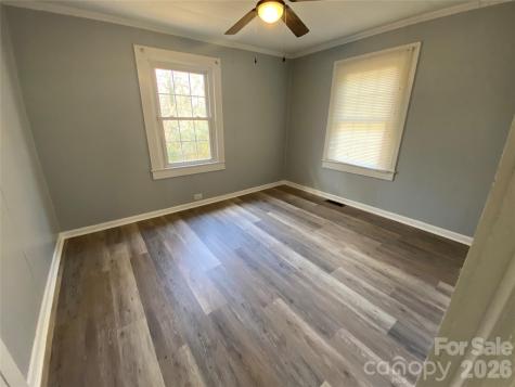 1521 W Davidson Avenue Gastonia NC 28052