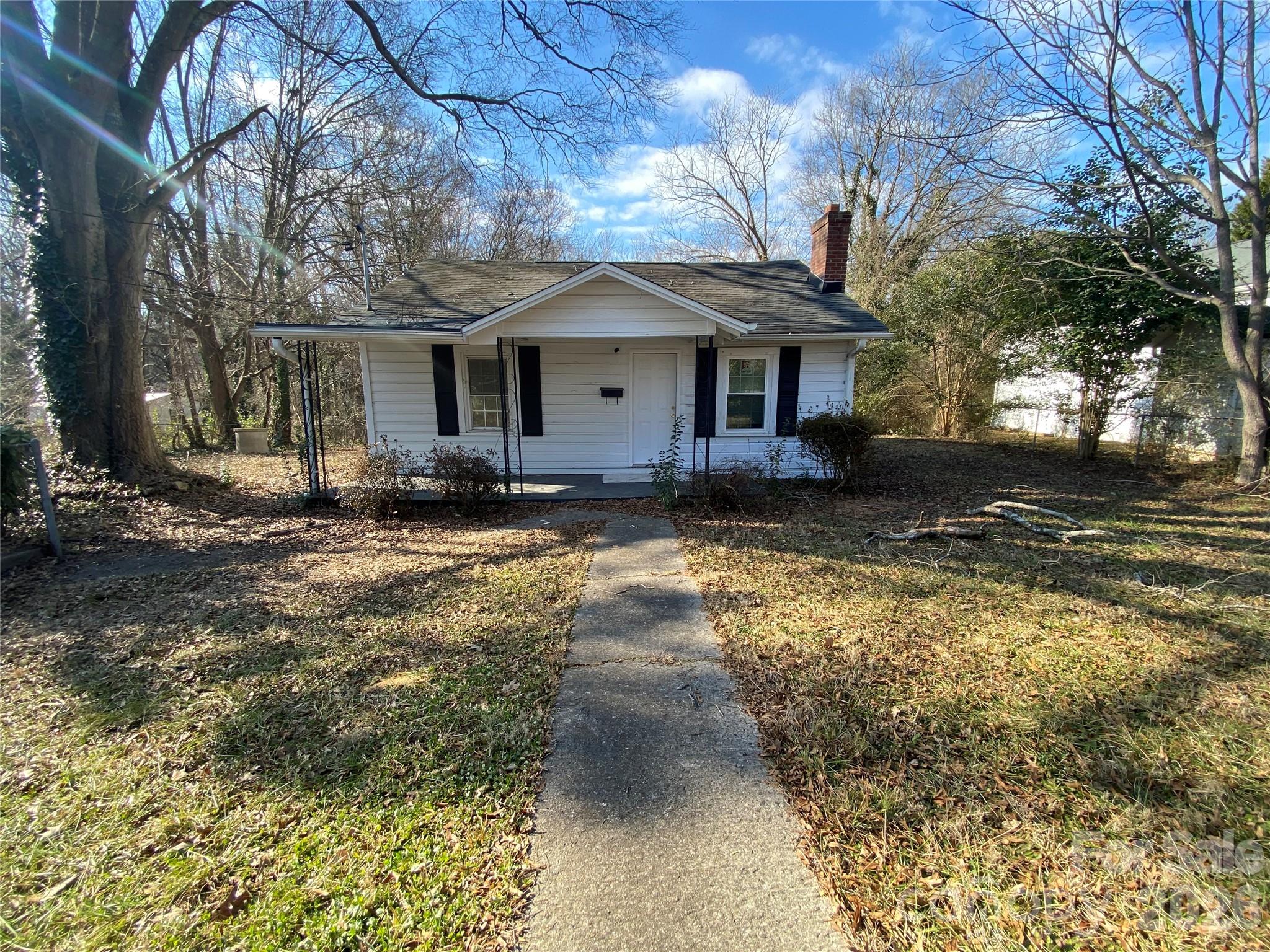 1521 W Davidson Avenue Gastonia NC 28052