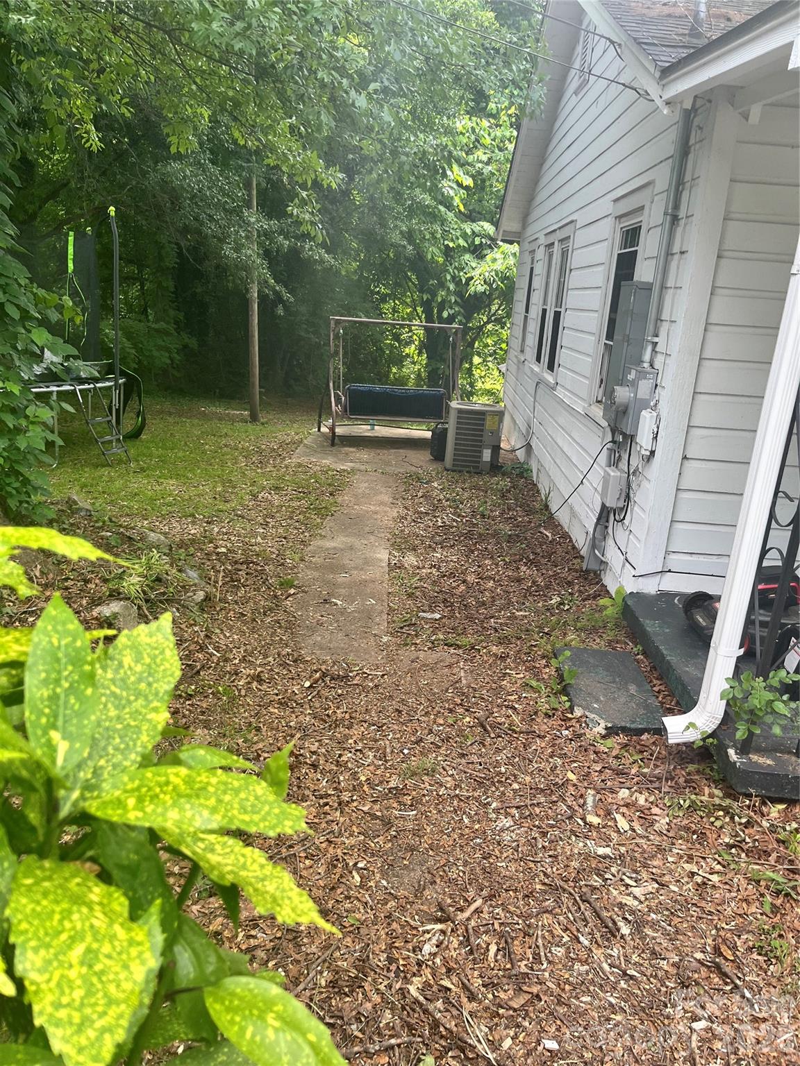 1521 W Davidson Avenue Gastonia NC 28052