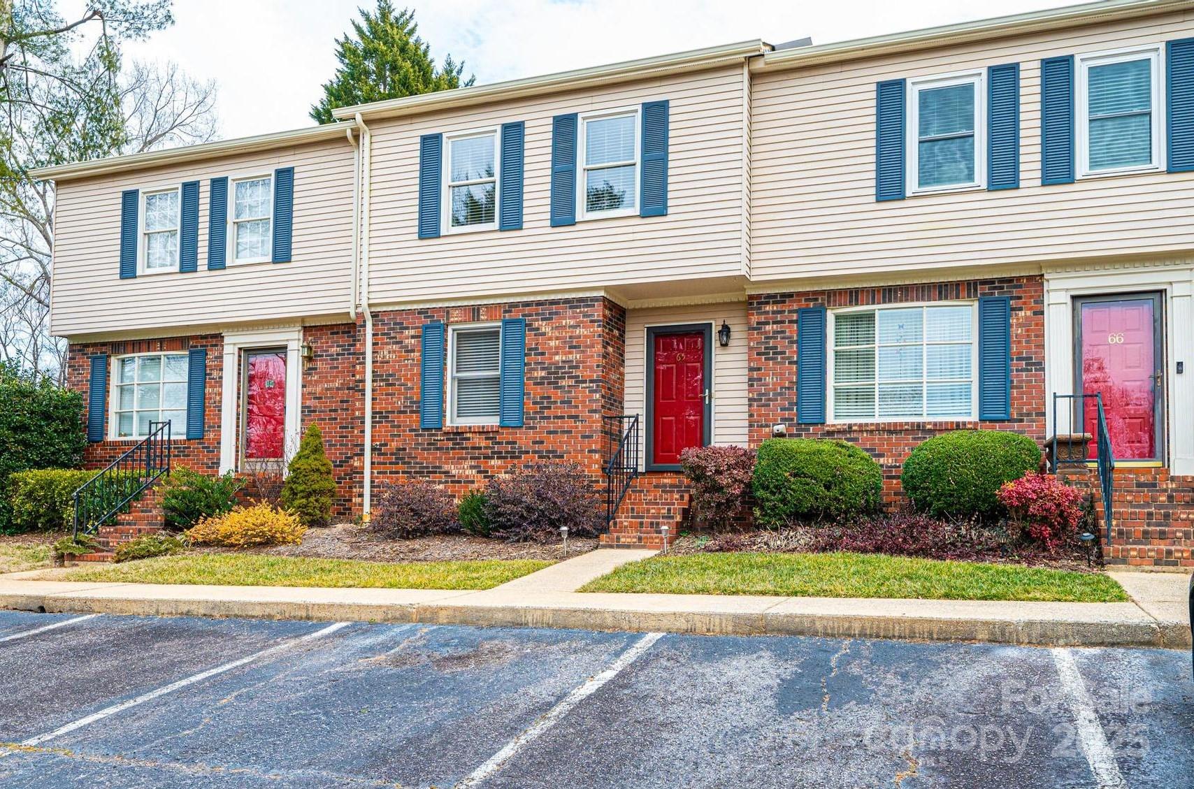 2705 N Center Street Hickory NC 28601