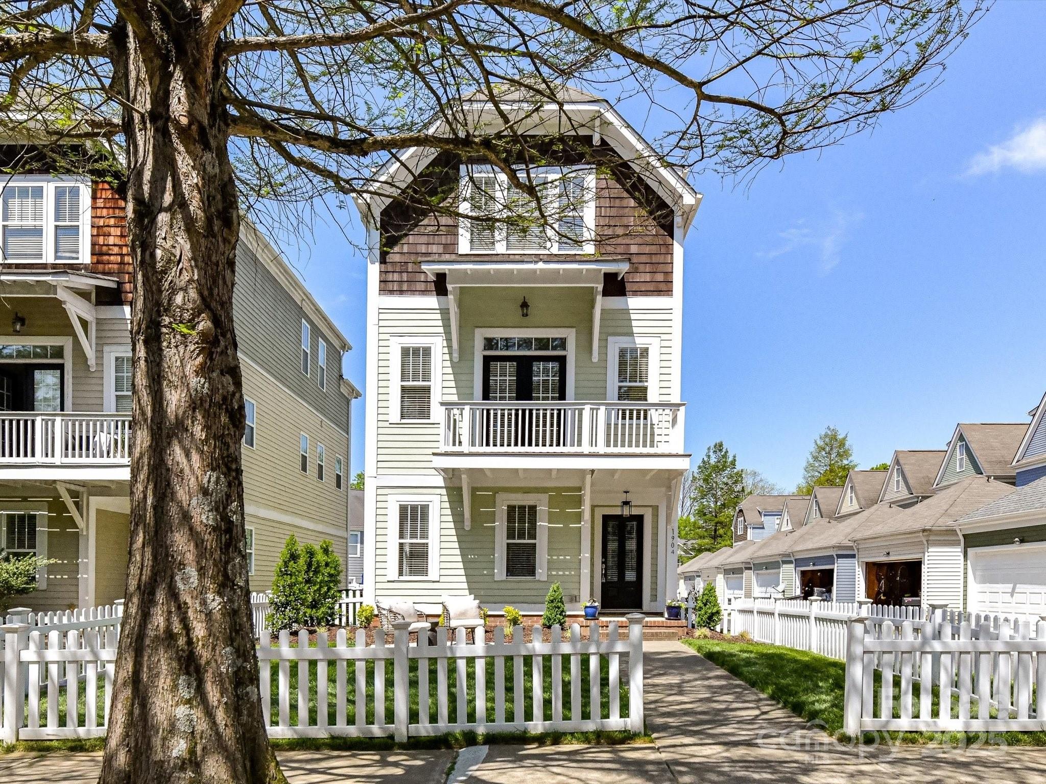 1904 Lela Avenue Charlotte NC 28208