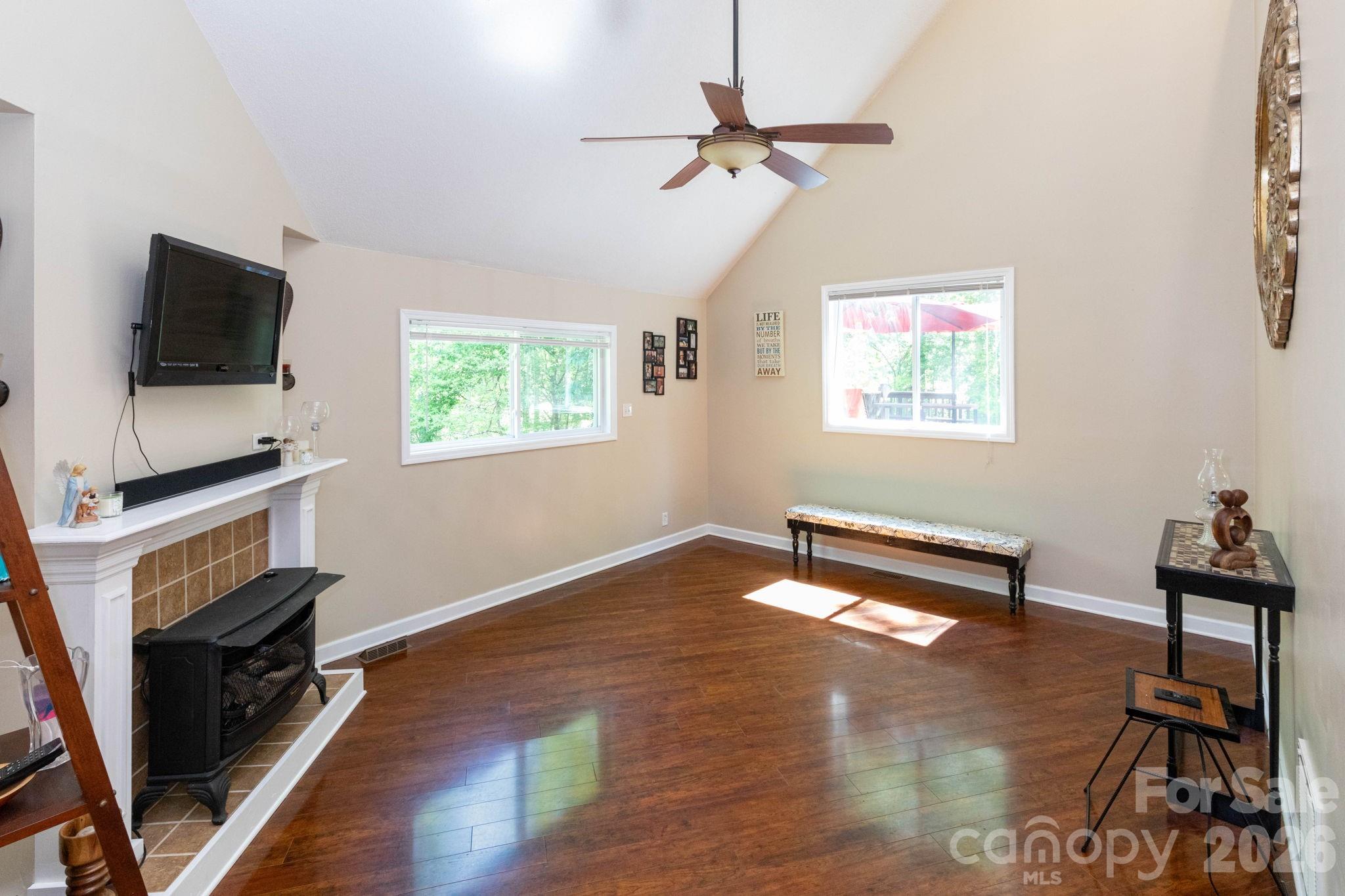 33 Lovers Loop Road Asheville NC 28803