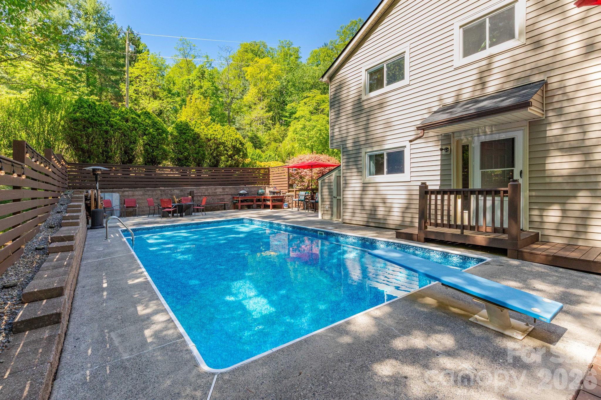 33 Lovers Loop Road Asheville NC 28803