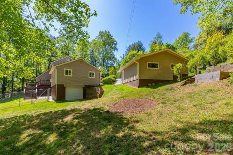 33 Lovers Loop Road Asheville NC 28803